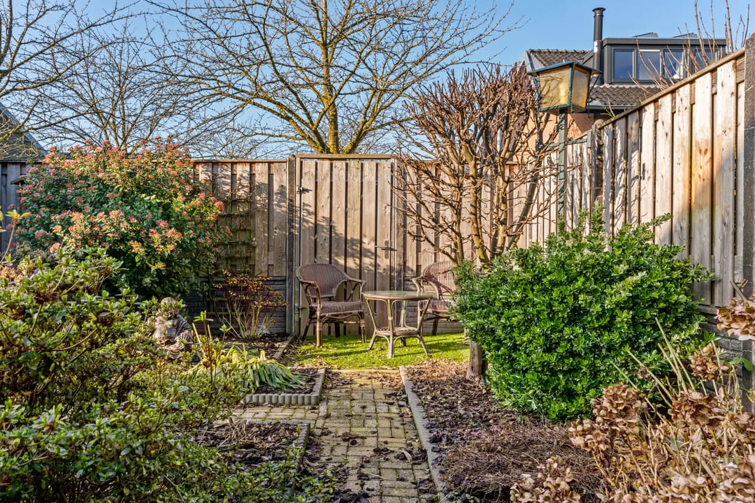 Photo 38 of Zesmorgen 100