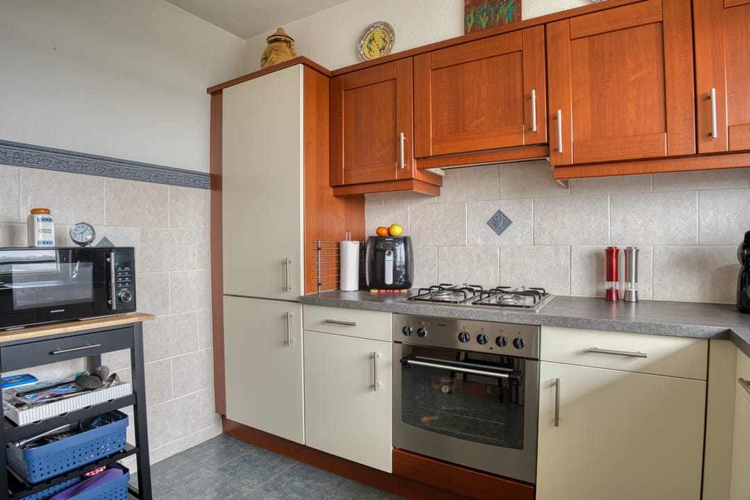 Photo 11 of Roosstraat 158