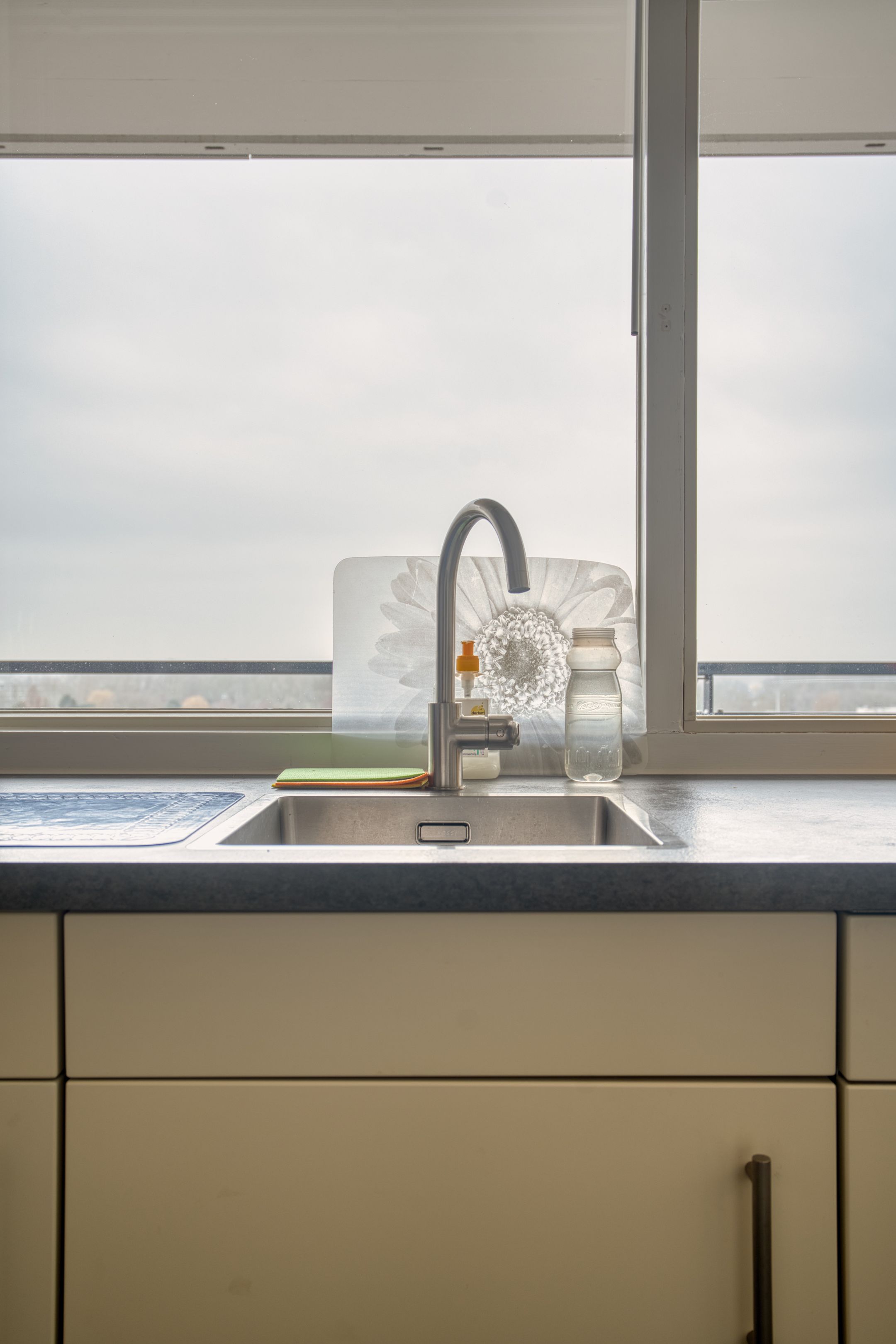 Photo 12 of Roosstraat 158