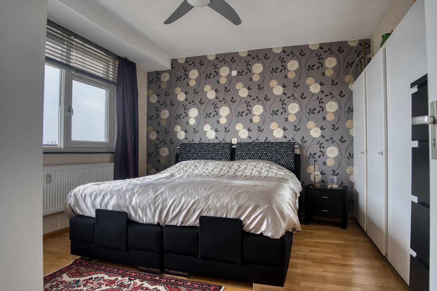 Photo 19 of Roosstraat 158