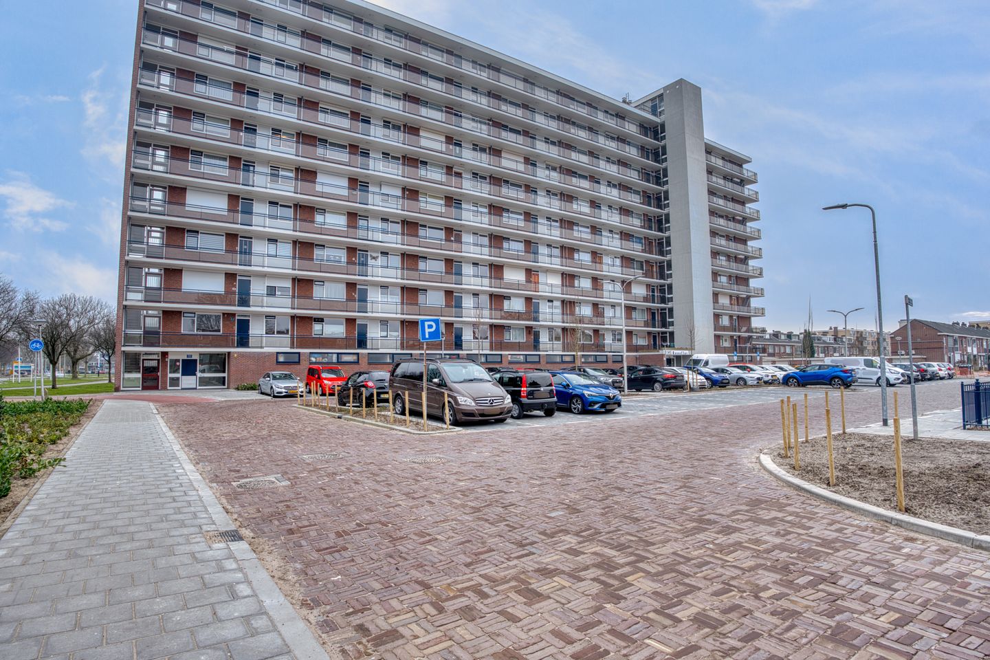 Photo 35 of Roosstraat 158