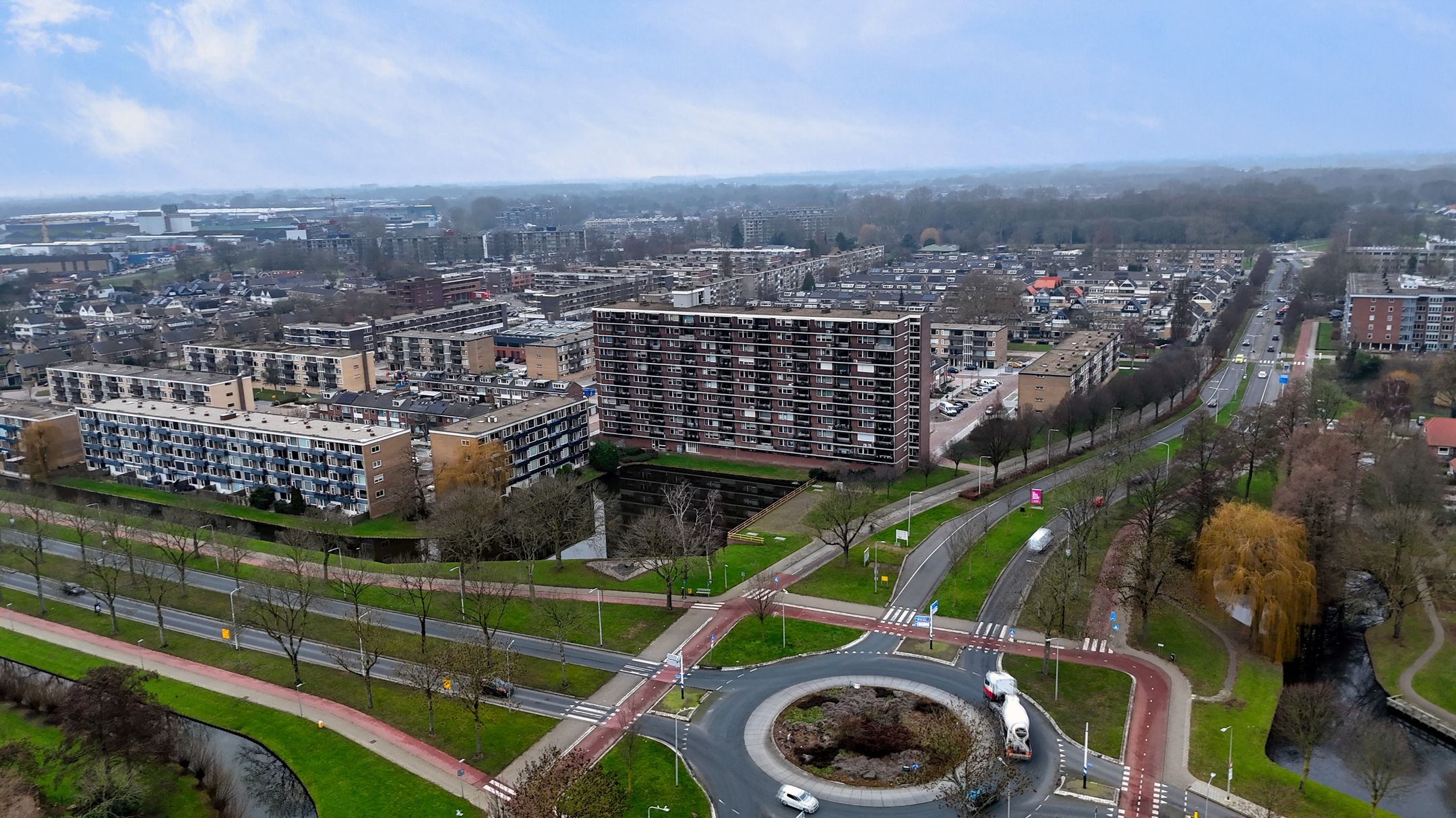 Photo 36 of Roosstraat 158