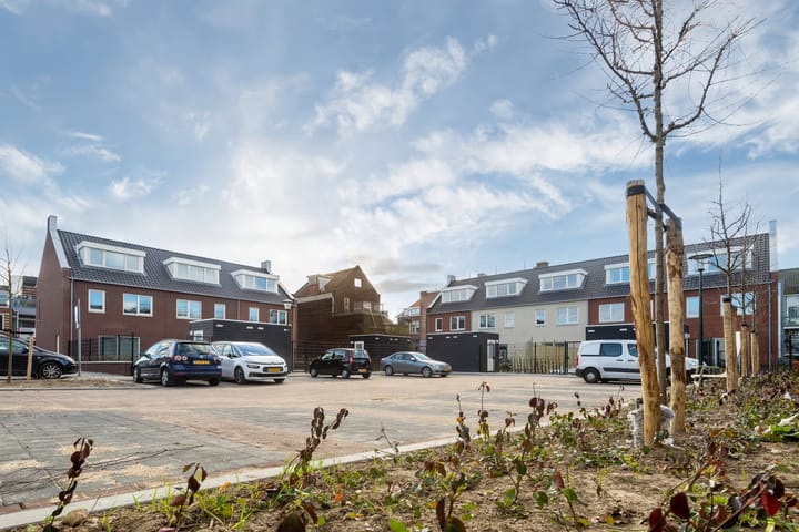 Photo 3 of Willem Beukelszoonstraat 11-C