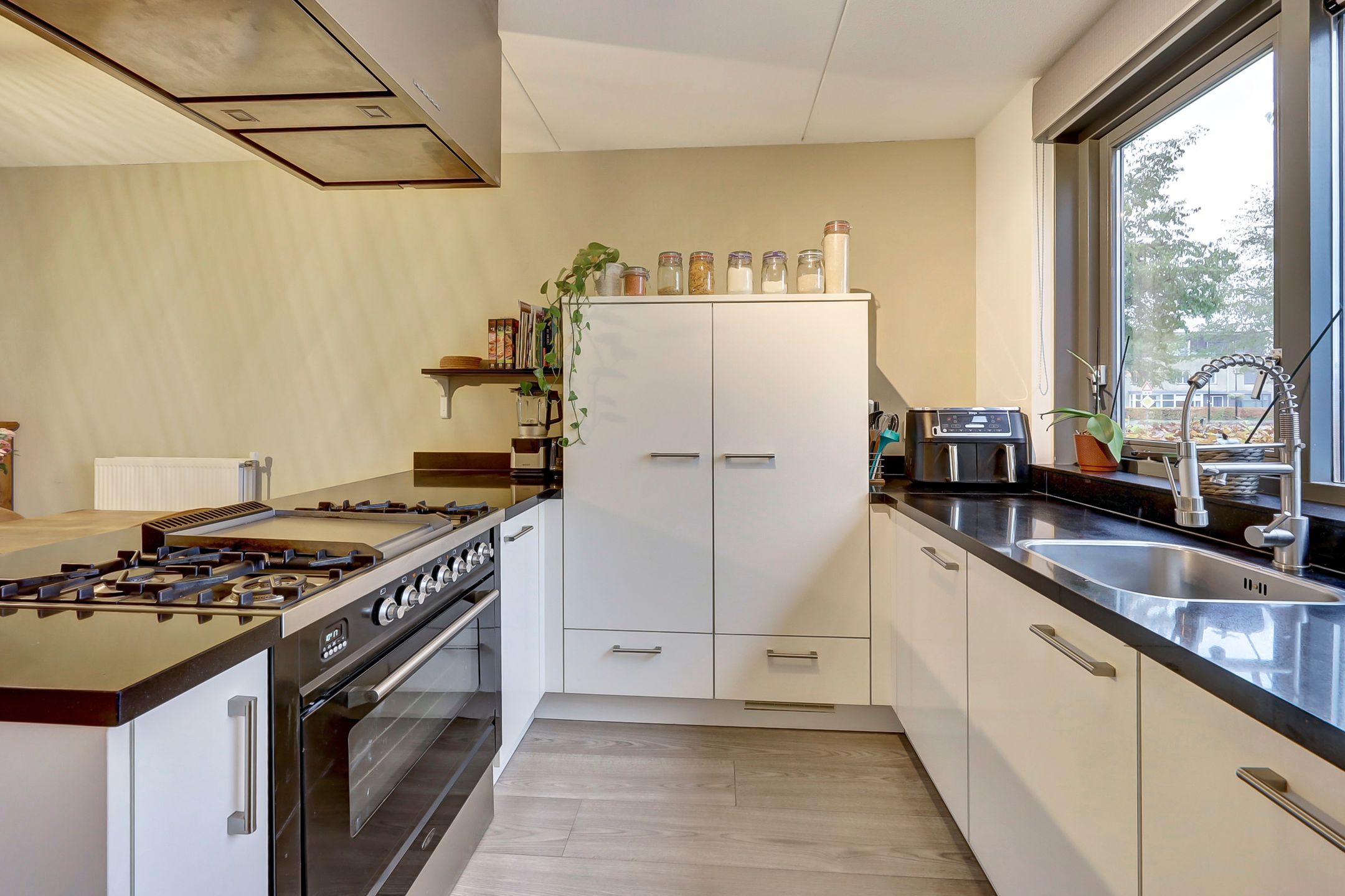 Photo 15 of Smidshamer 30