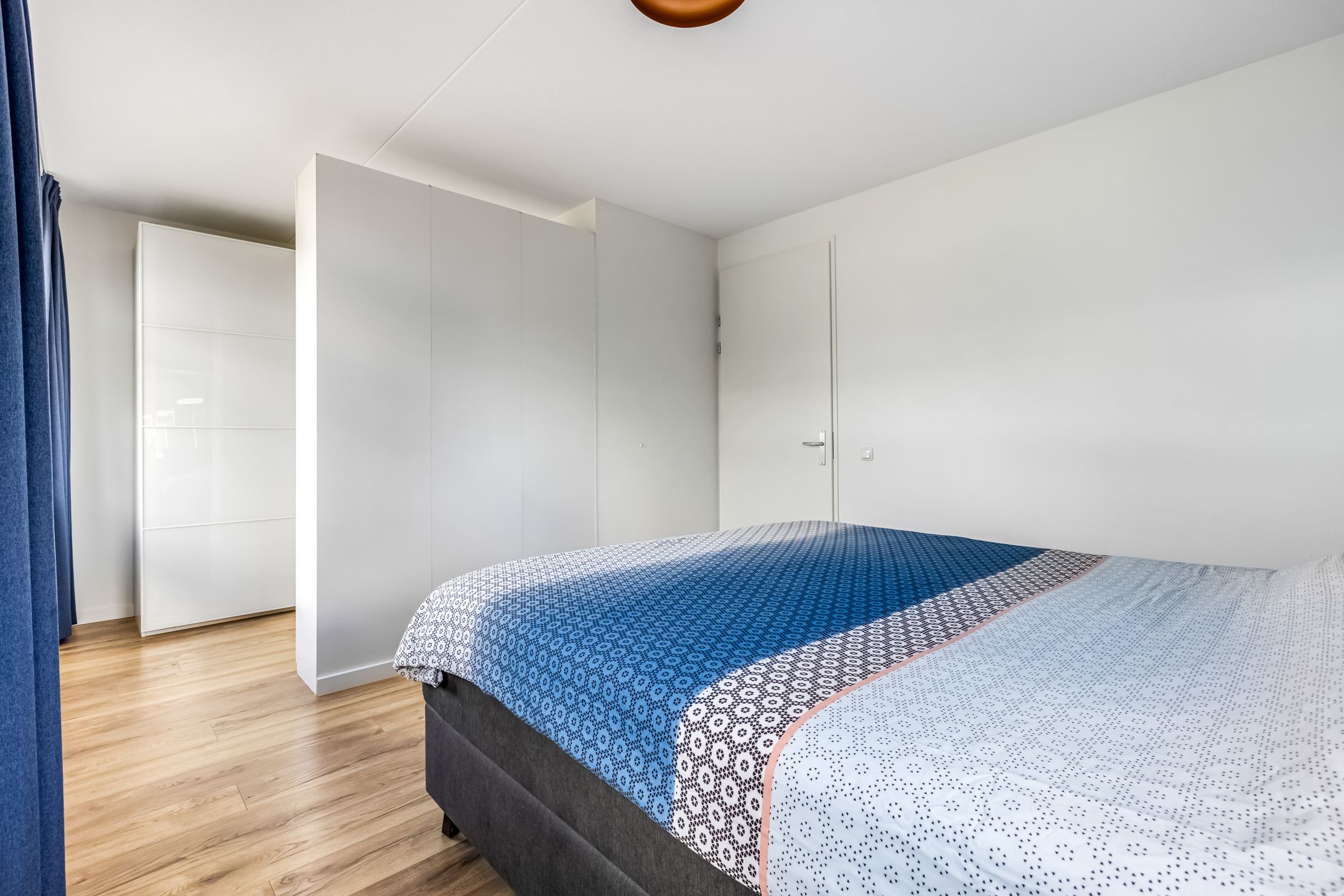 Foto 30 van Heinrich Böllstraat 22