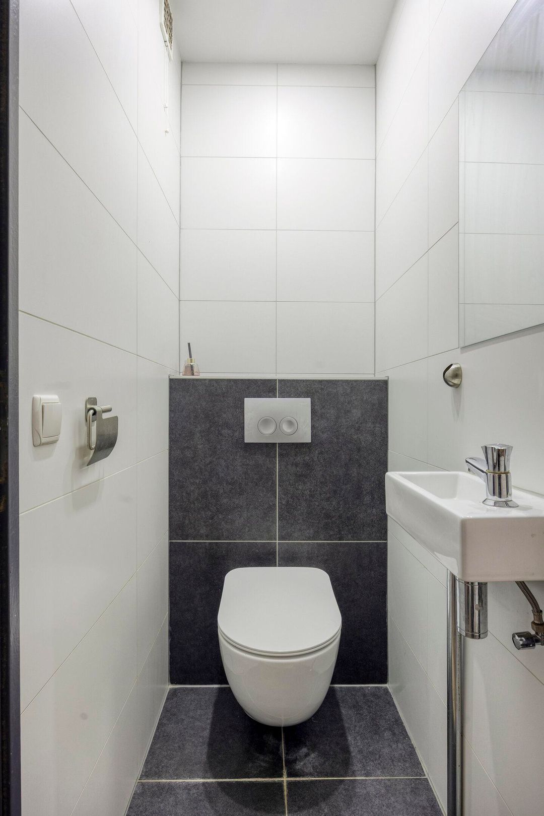 Photo 17 of Graaf Balderikstraat 44