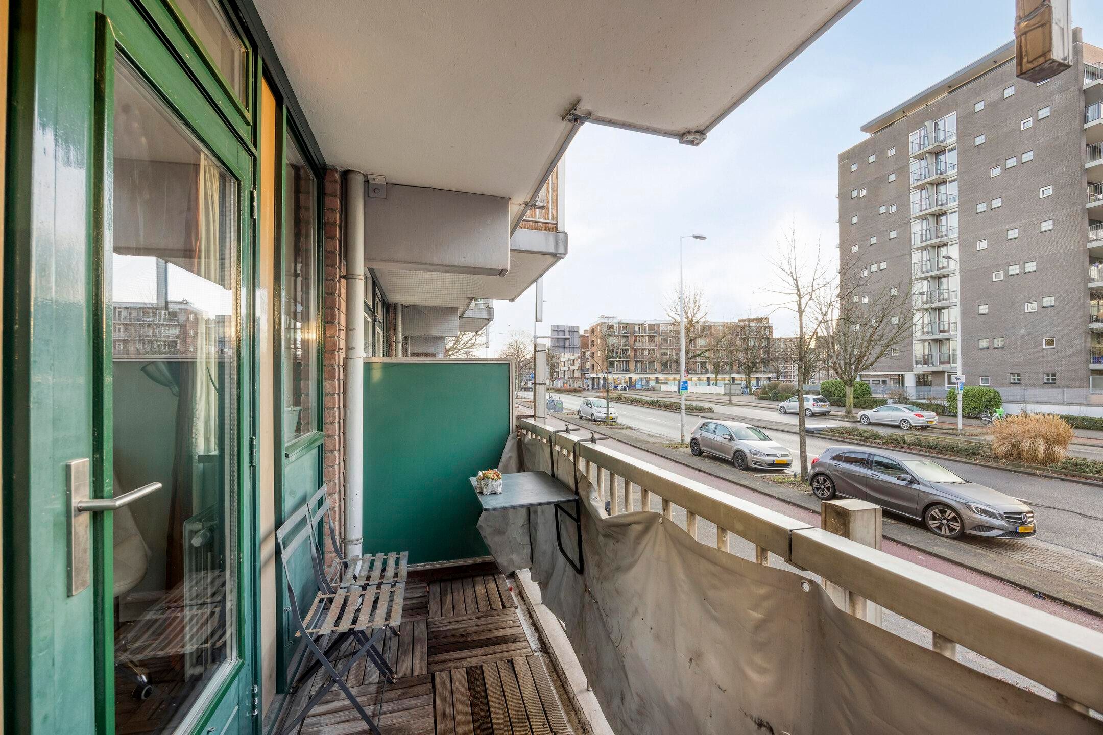 Photo 18 of Graaf Balderikstraat 44