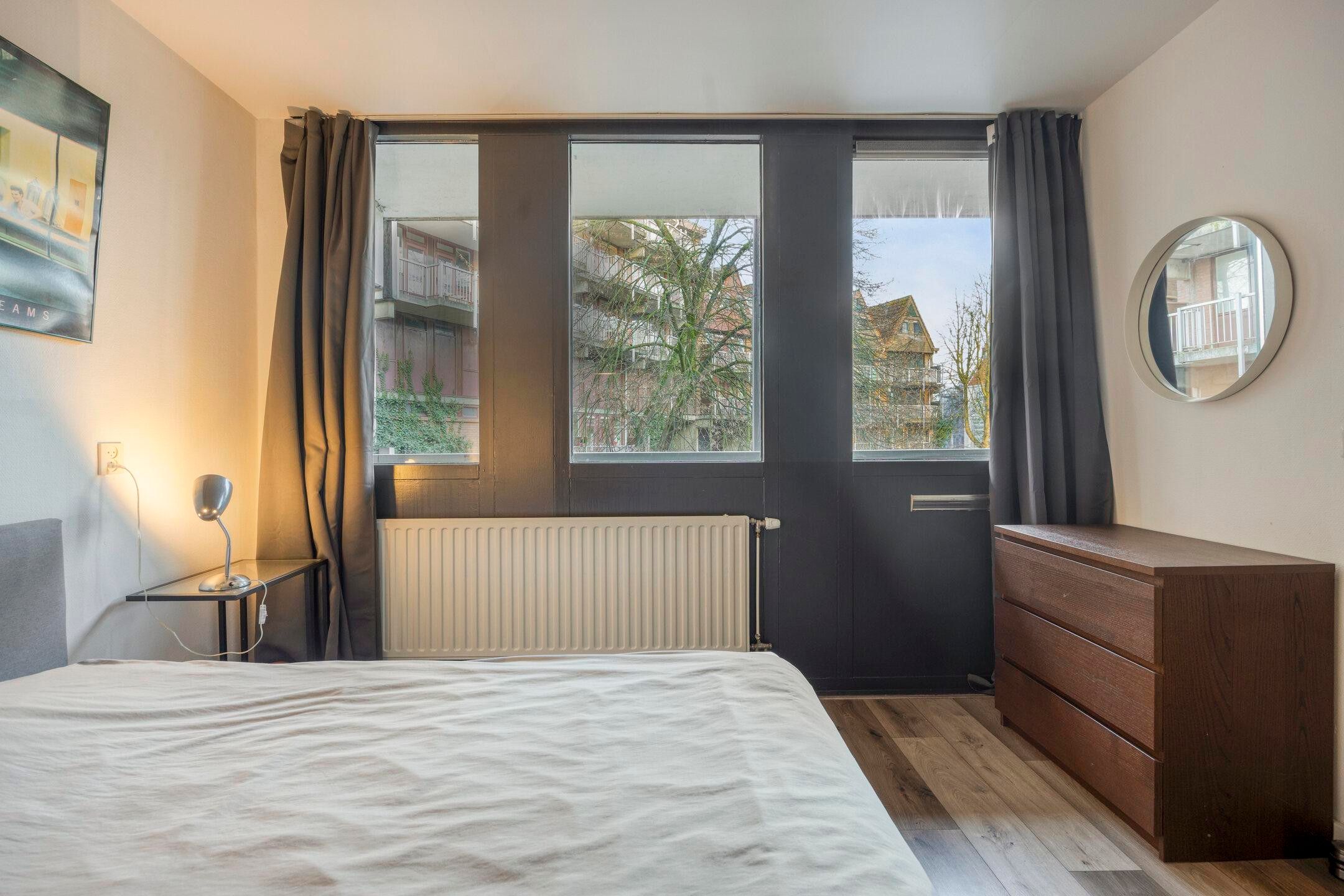 Photo 15 of Graaf Balderikstraat 44