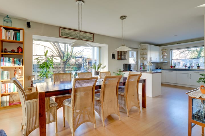 Photo 4 of Voorburgstraat 28