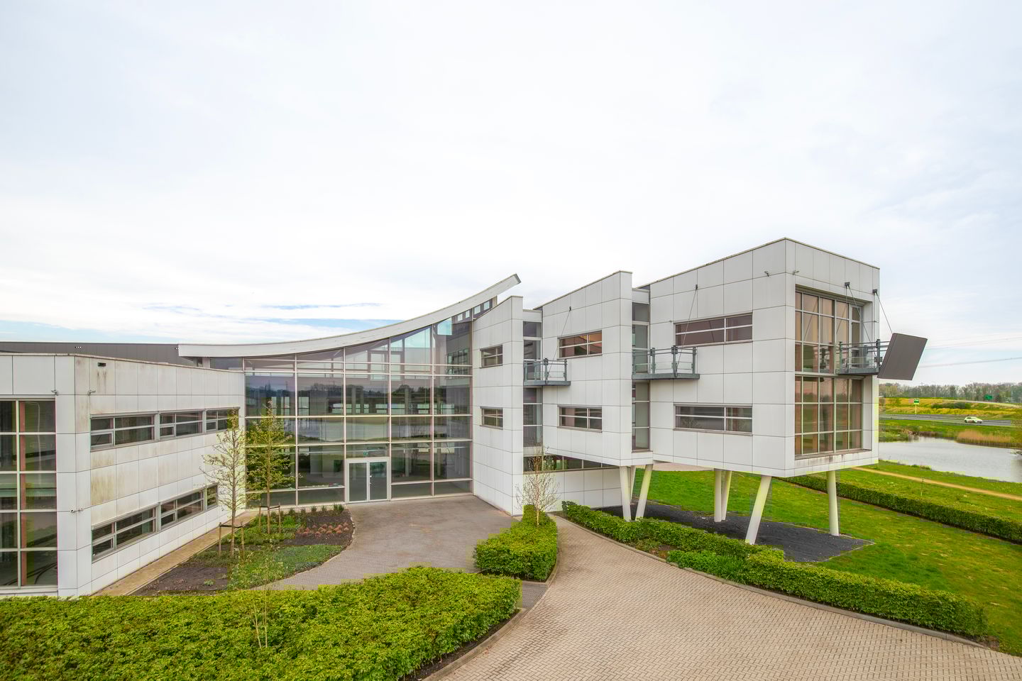 View photo 3 of Nobelweg 2