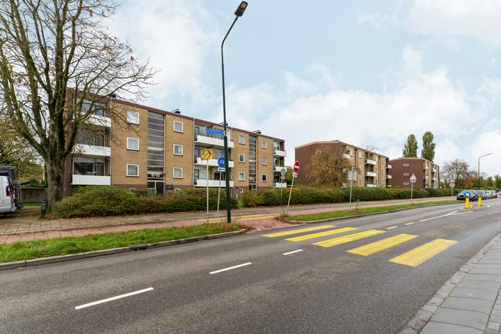 Foto 24 van Burgemeester Jur. Visserlaan 20