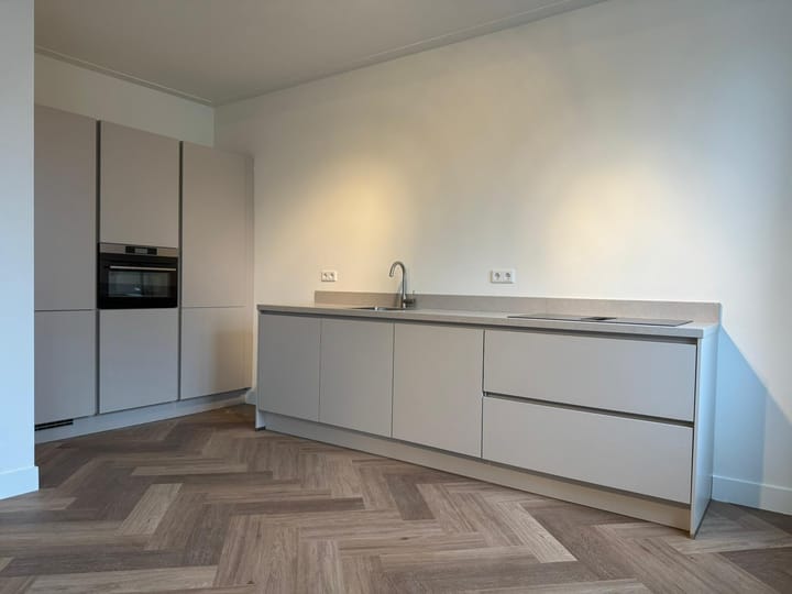 Photo 3 of Ruysdaelstraat 9-2