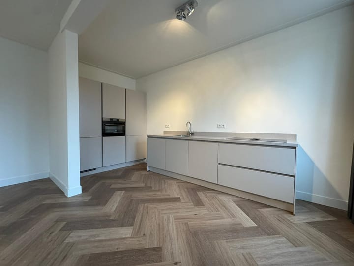 Photo 10 of Ruysdaelstraat 9-2