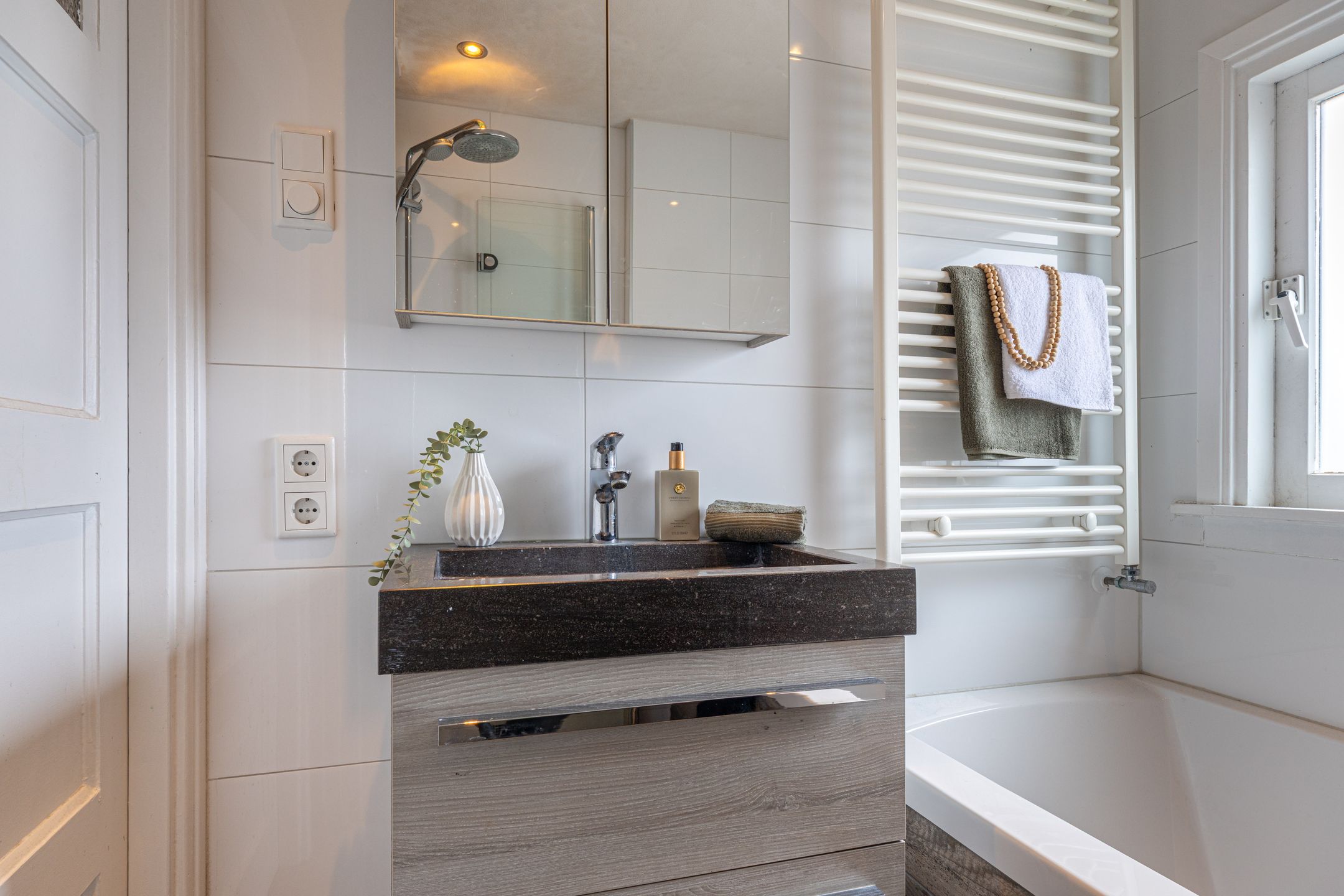 Photo 24 of Meidoornstraat 132