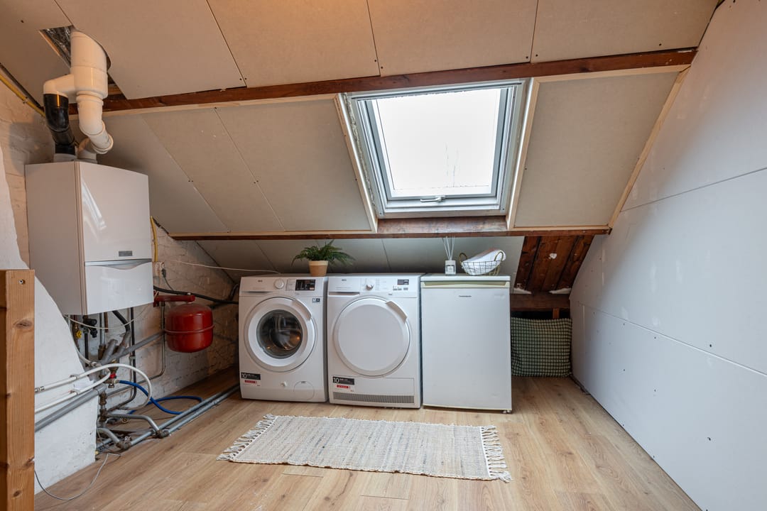 Photo 28 of Meidoornstraat 132