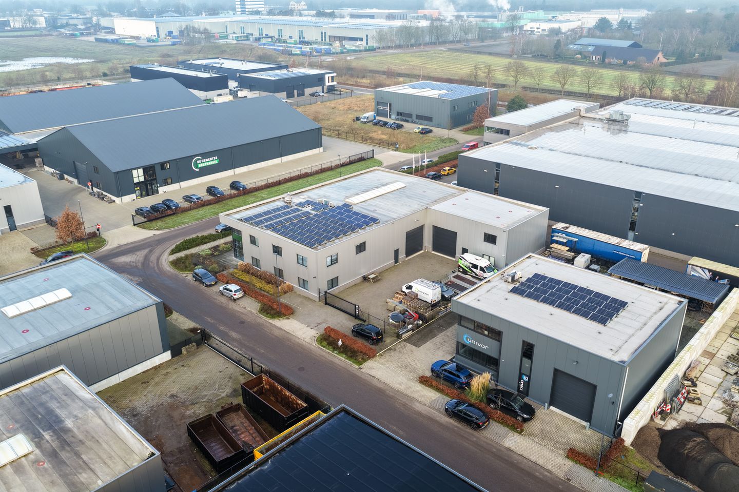 Bekijk foto 2 van IJzerzijp 7