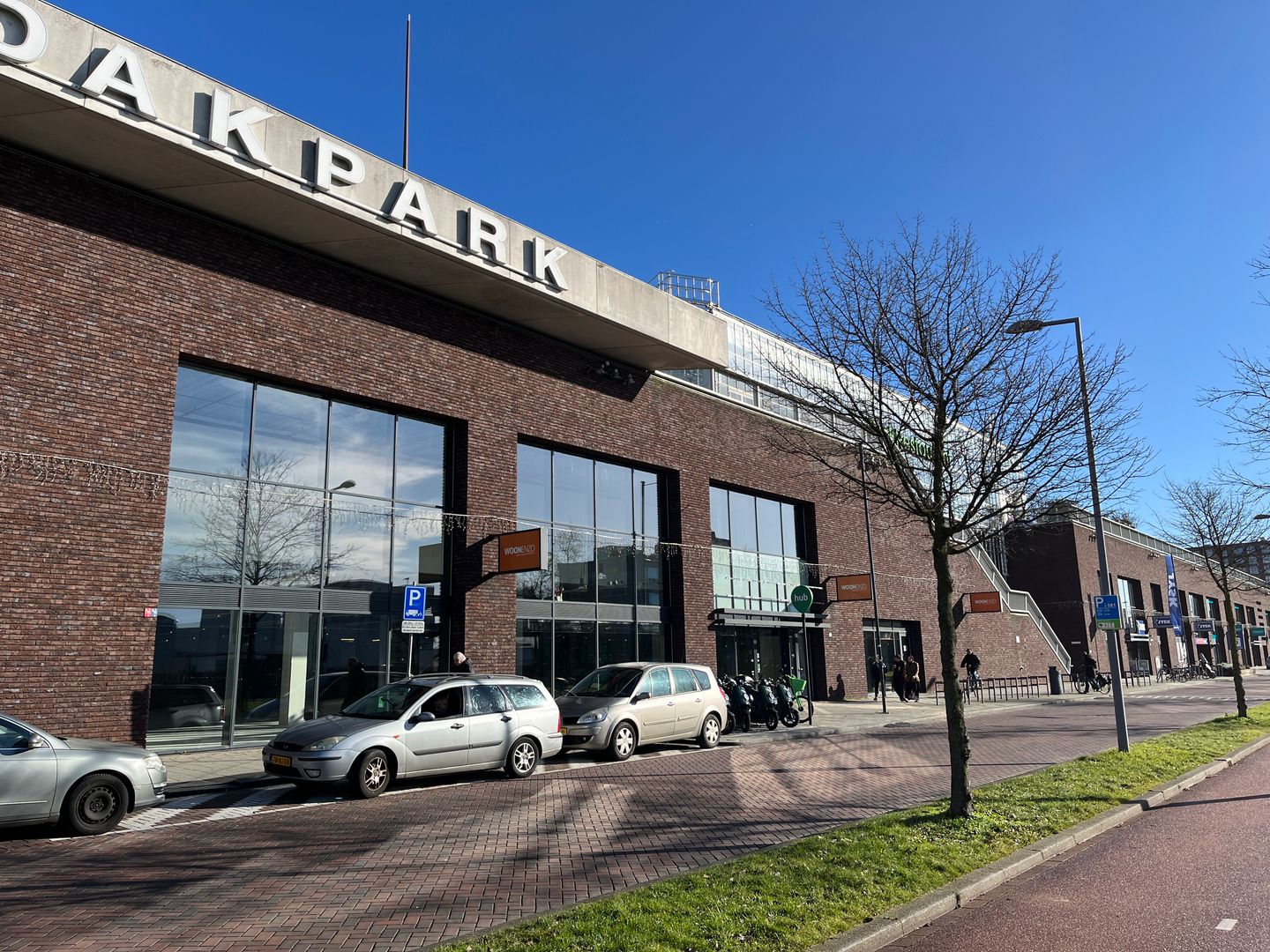 View photo 2 of Vierhavensstraat 83