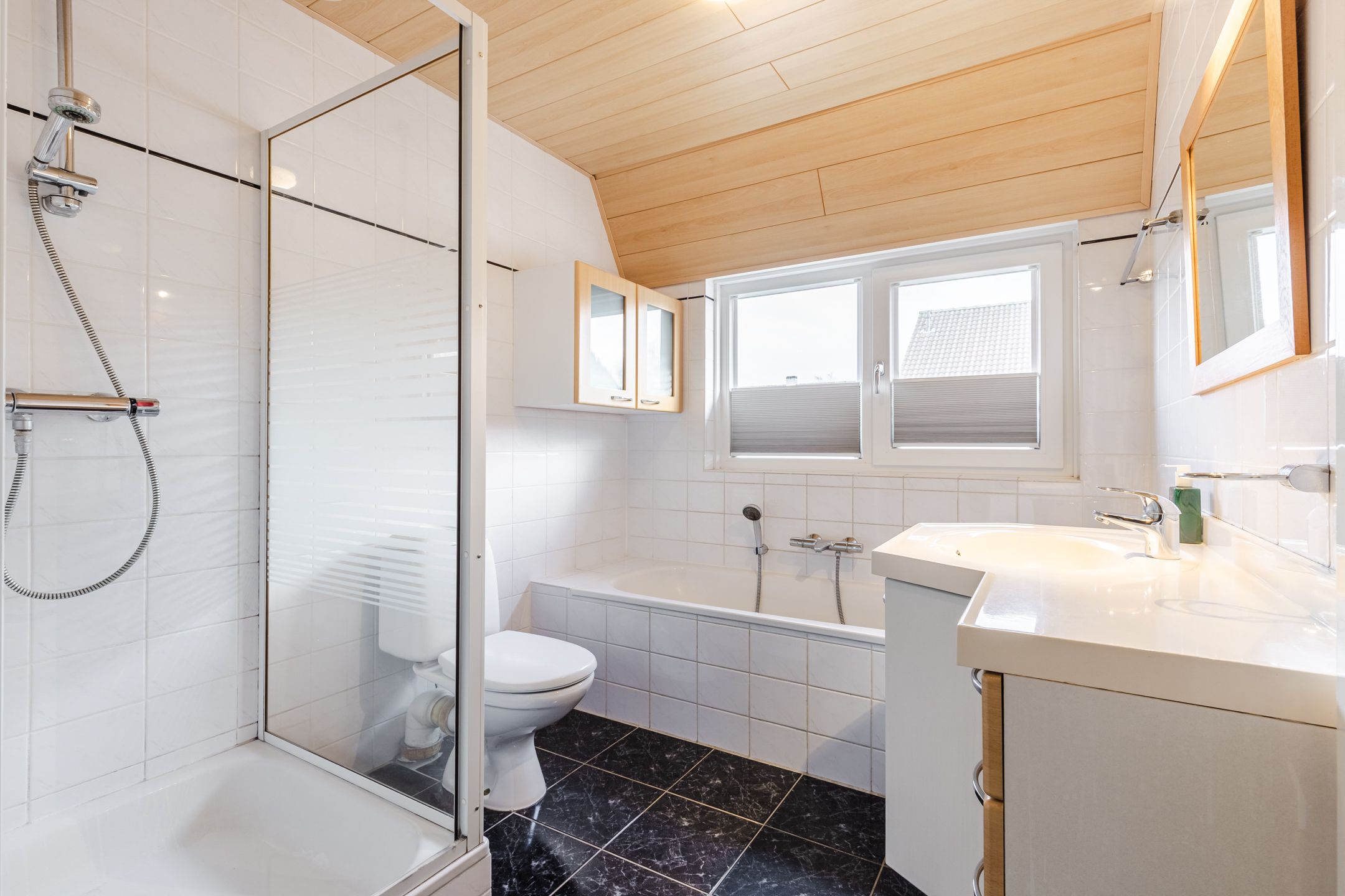 Photo 24 of Bieslook 60