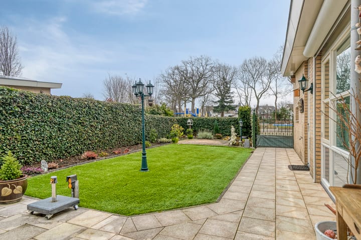 Photo 2 of Olmenstraat 5