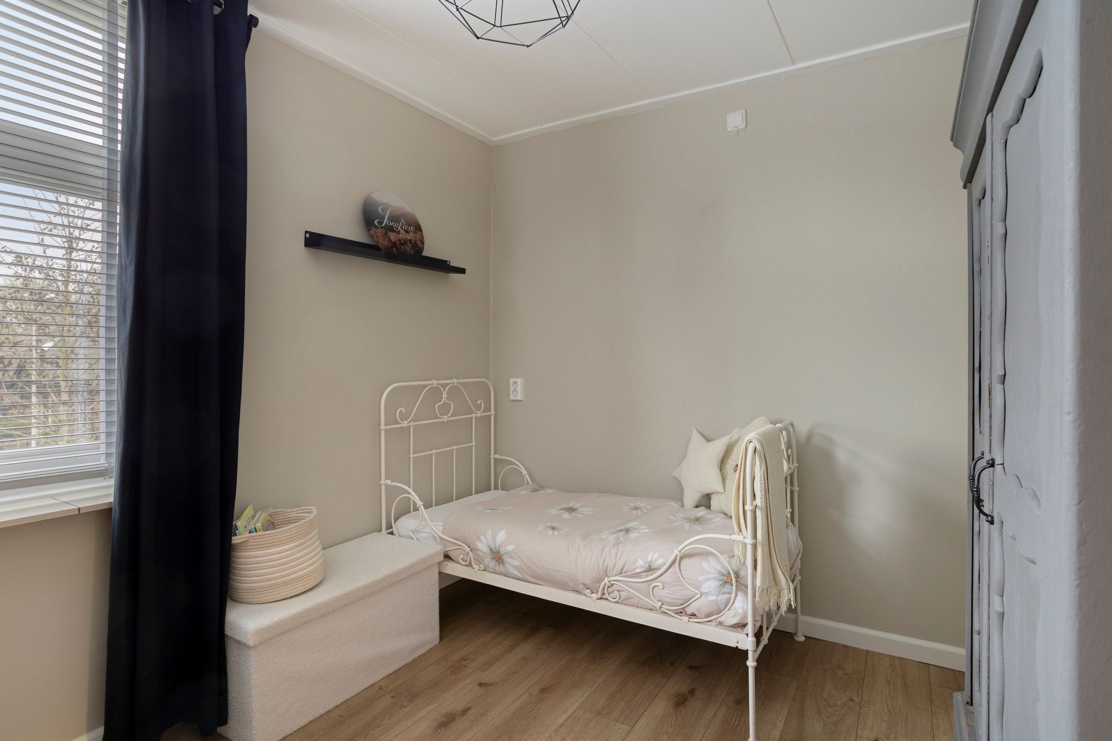 Photo 24 of Hootsenstraat 32