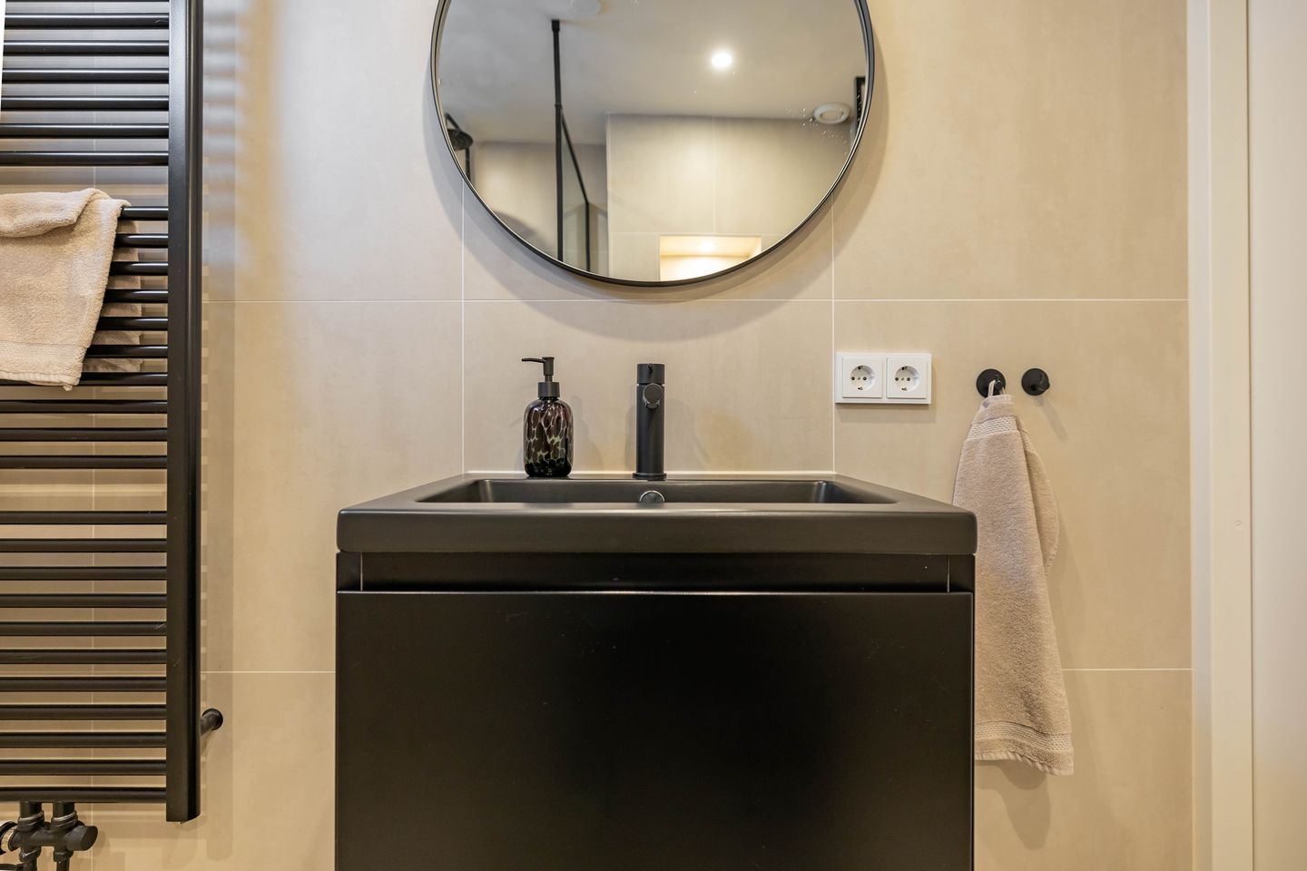 Foto 34 van Rozemarijnstraat 33