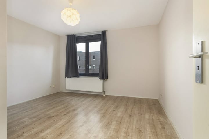 Photo 12 of H.A. Maaskantstraat 24