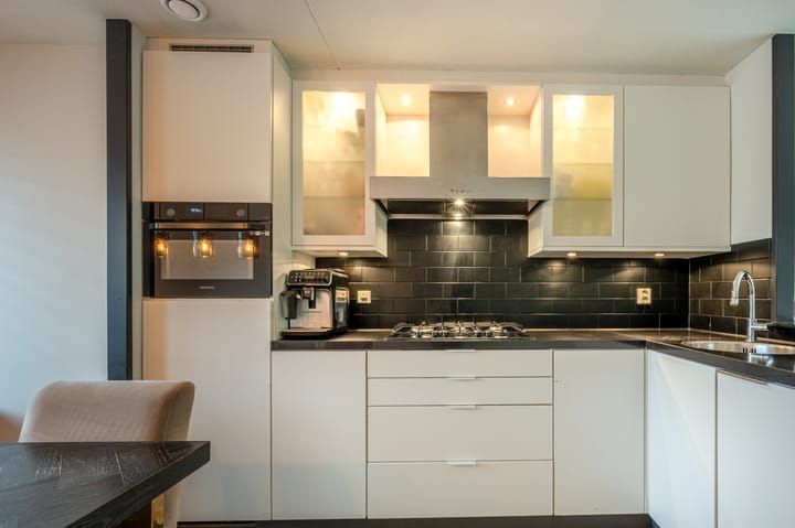 Photo 8 of Edelman 7