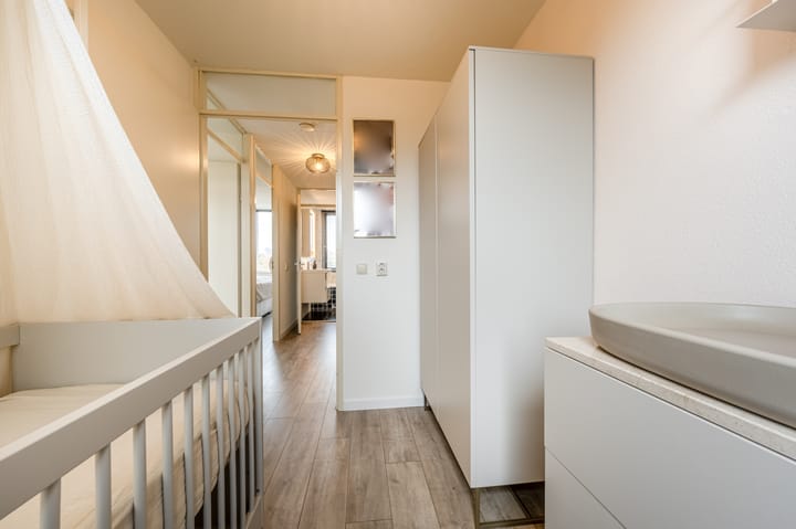 Photo 20 of Edelman 7