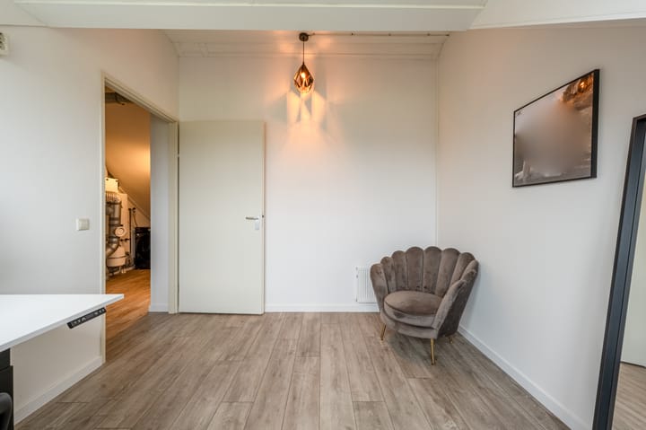 Photo 27 of Edelman 7