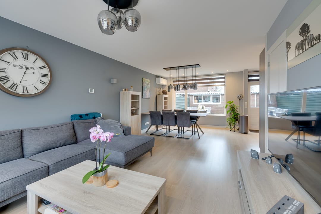 Photo 2 of Broekerhavenplantsoen 15