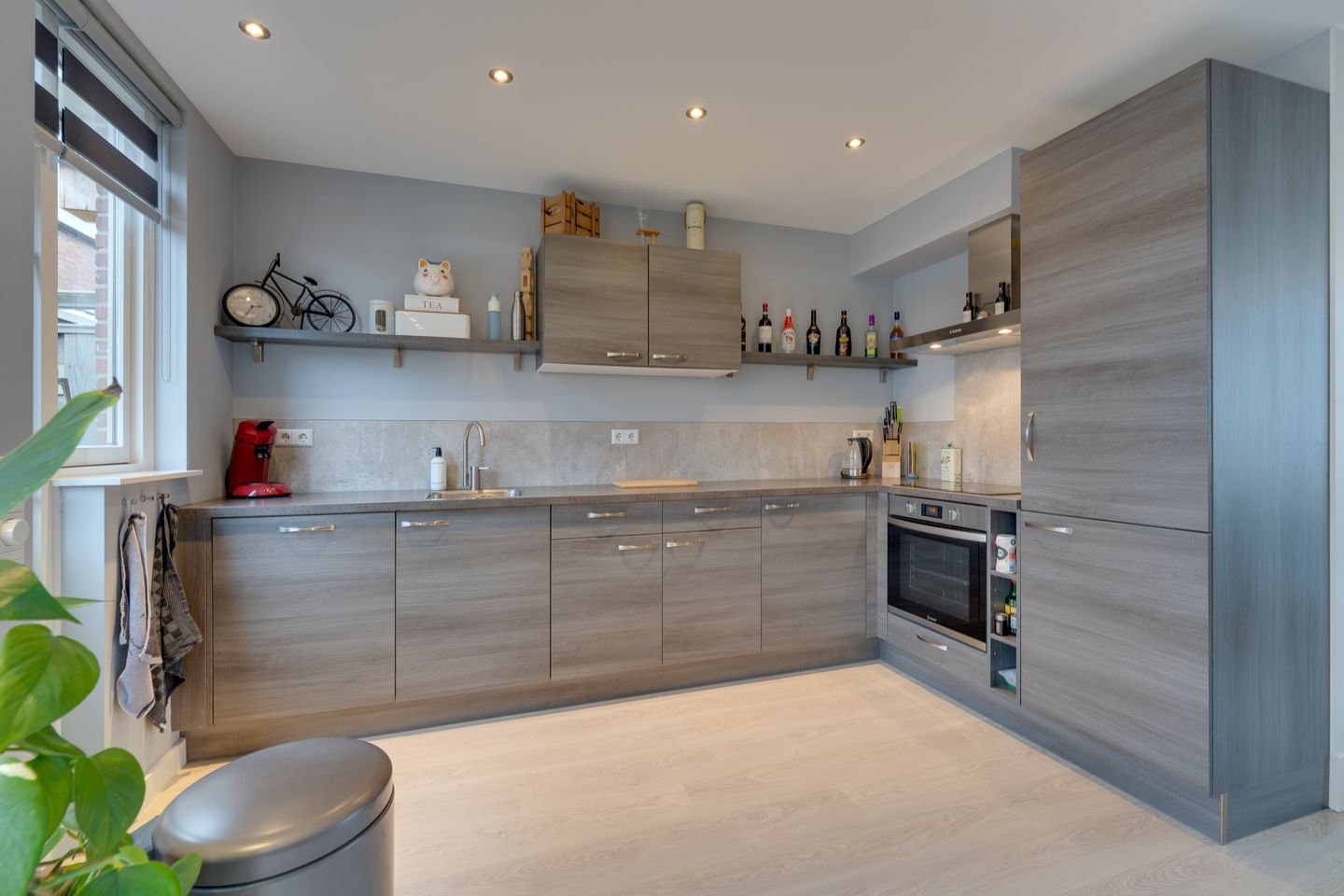 Photo 4 of Broekerhavenplantsoen 15