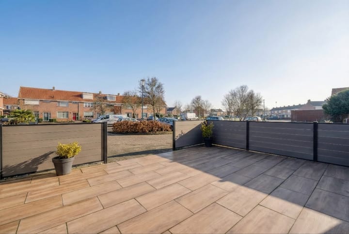 Photo 5 of Broekerhavenplantsoen 15