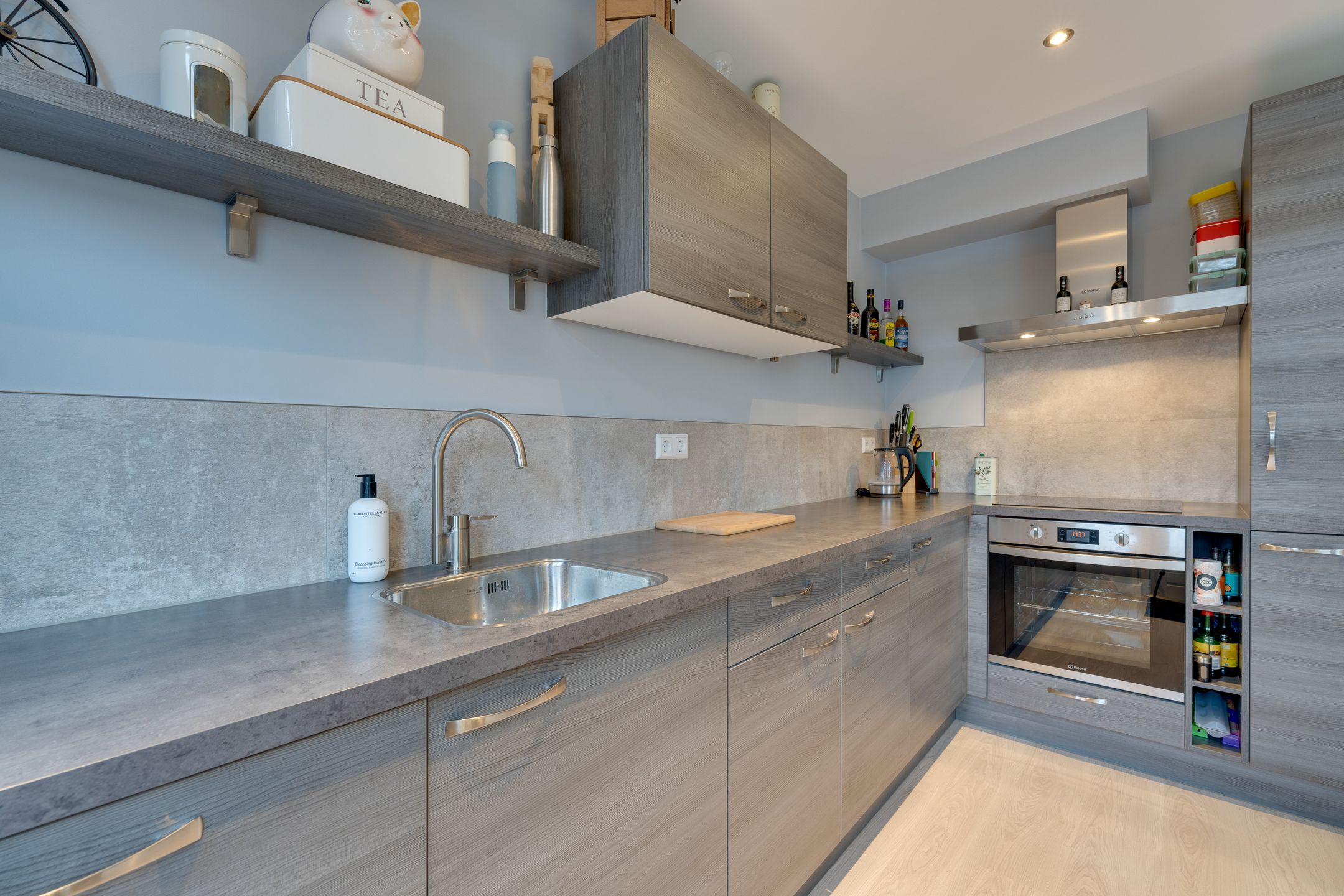 Photo 21 of Broekerhavenplantsoen 15