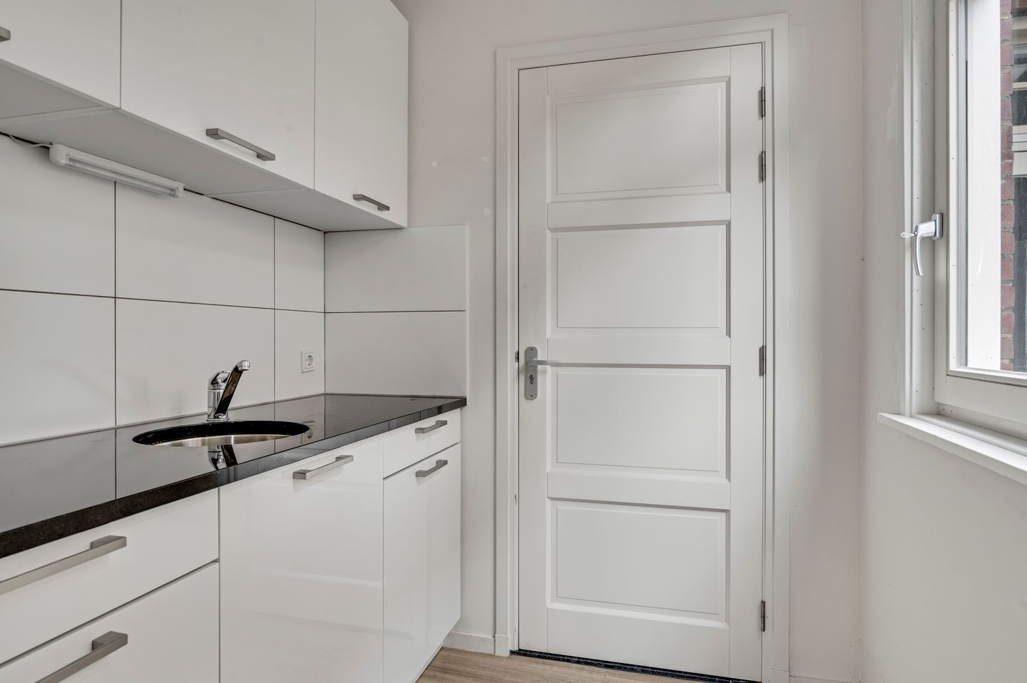 Photo 34 of Maaspoort 12