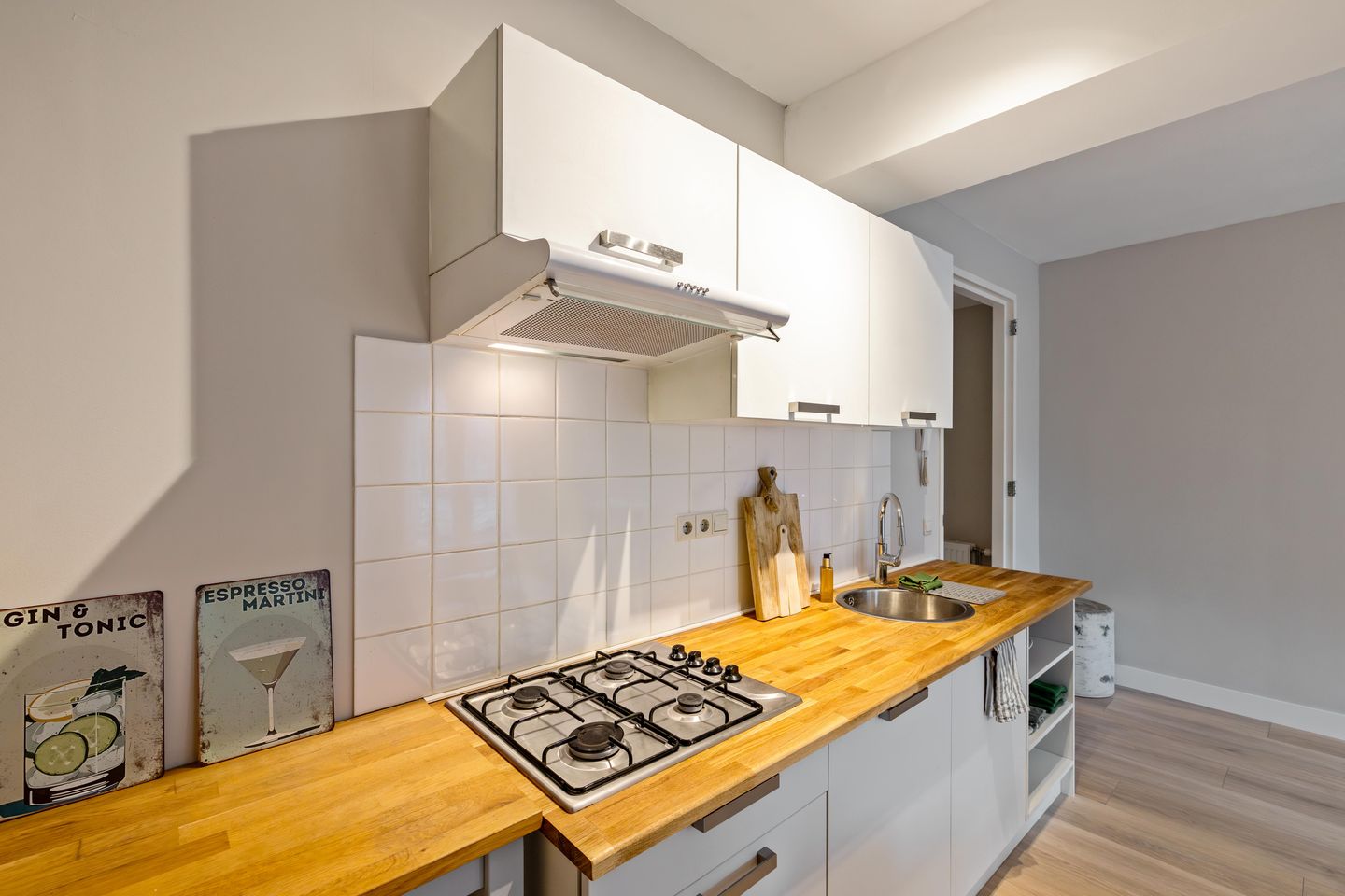 Foto 14 van Meeuwerderweg 75-3