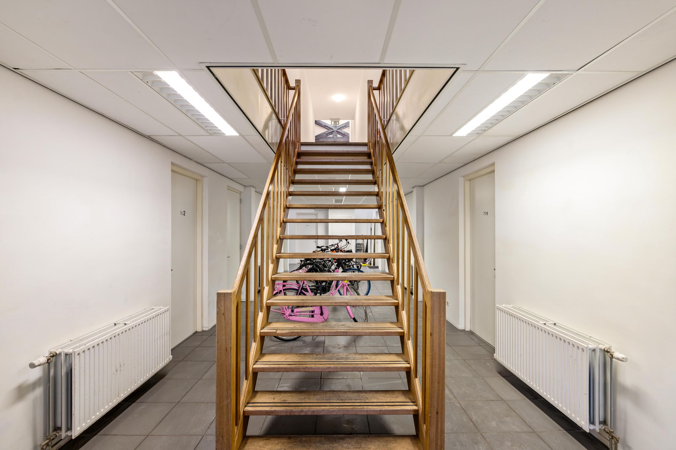 Foto 24 van Meeuwerderweg 75-3