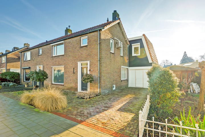 Photo 4 of Jacoba van Beierenstraat 1