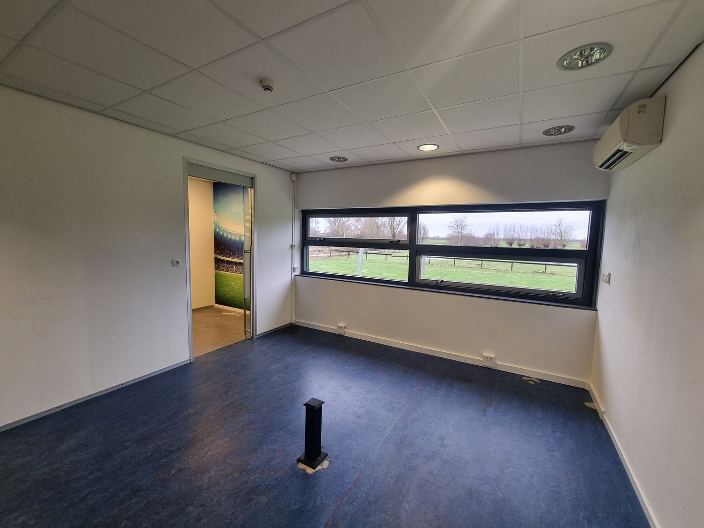 Bekijk foto 2 van Dorpsweg 127-A