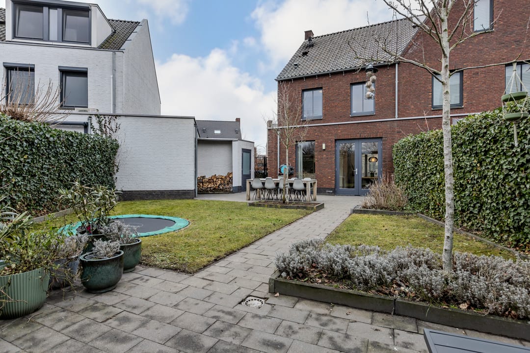 Foto 37 van Burgemeester Verdaasdonkstraat 104