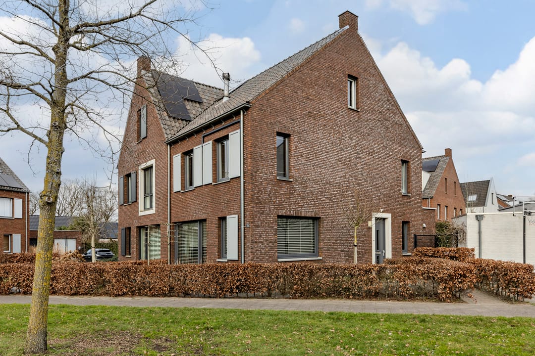 Foto 47 van Burgemeester Verdaasdonkstraat 104