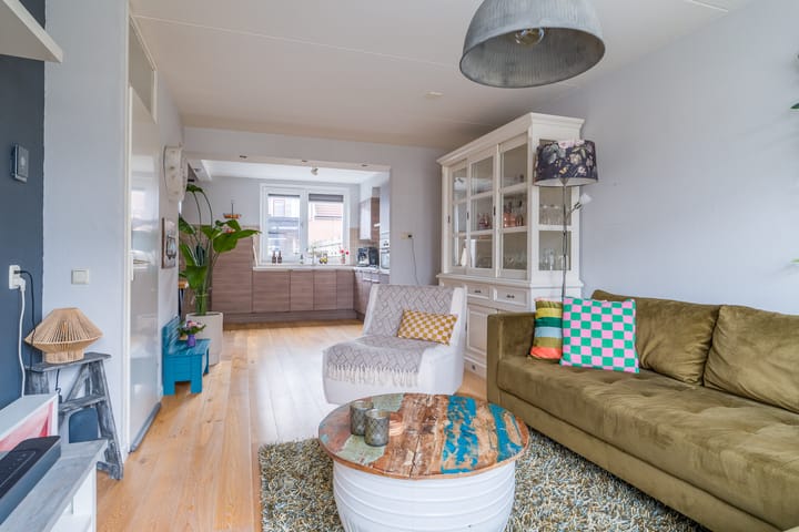 Photo 2 of Hooizolder 320