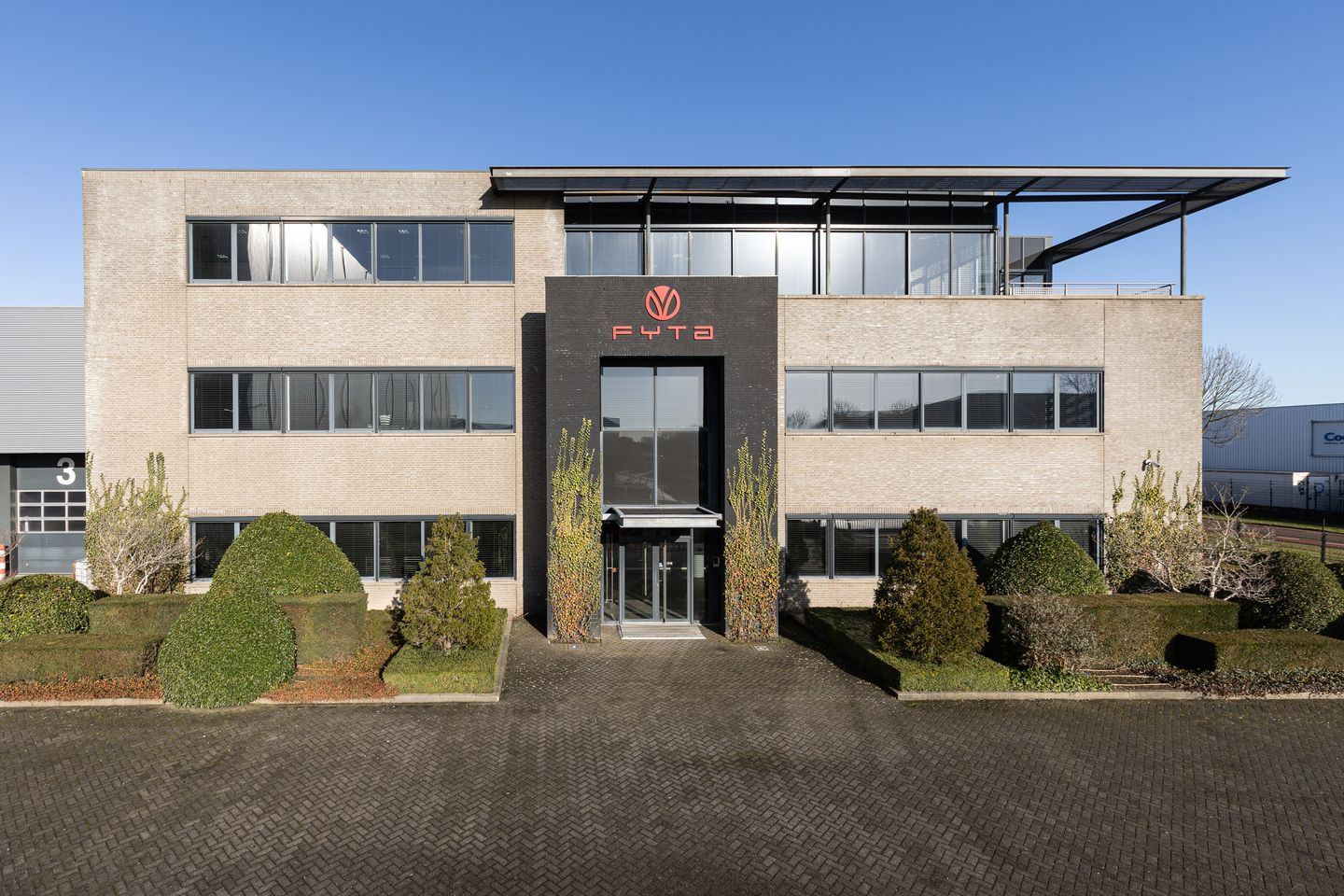 Bekijk foto 3 van Veerweg 12