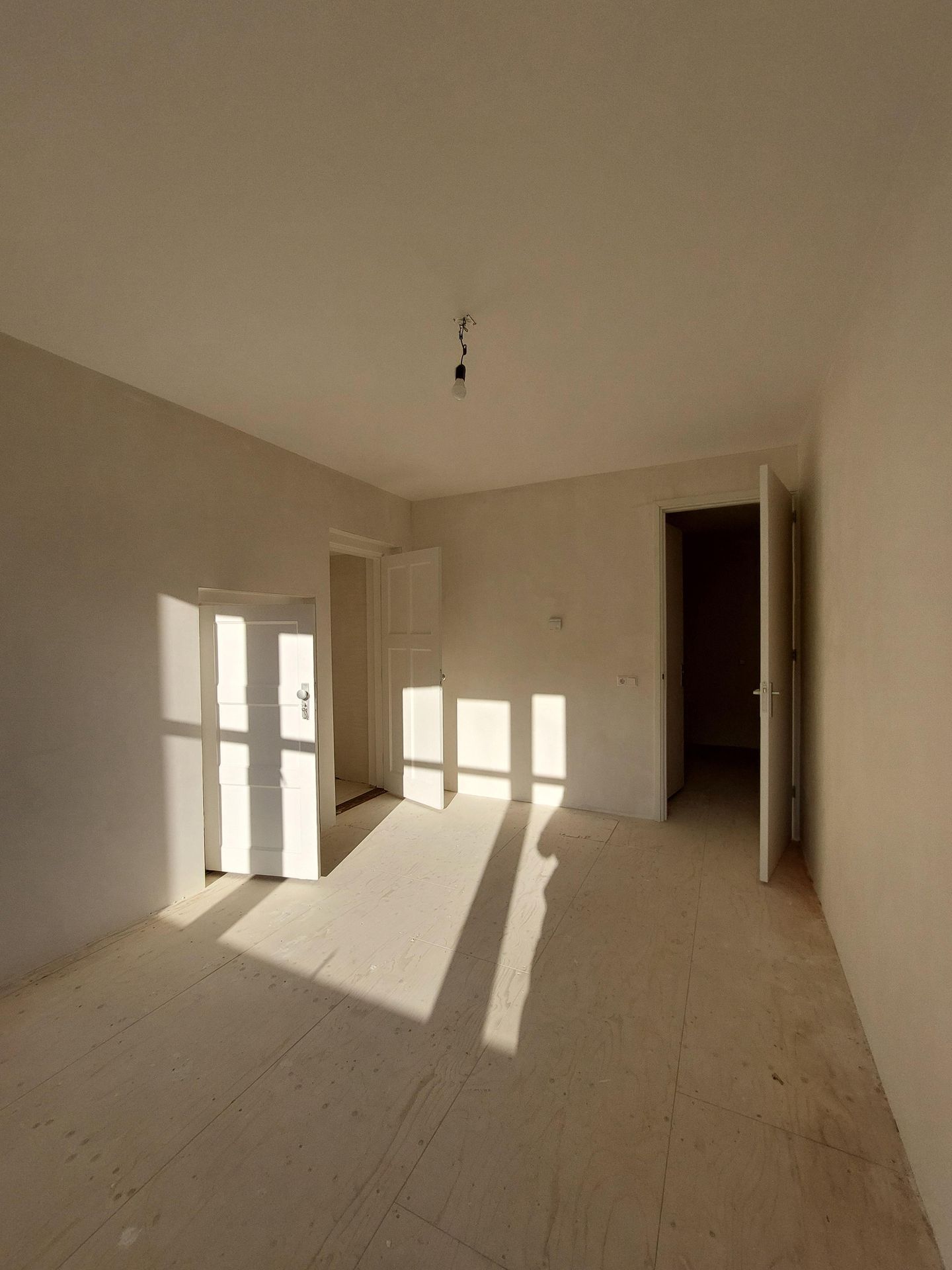 Photo 14 of Roerstraat 64