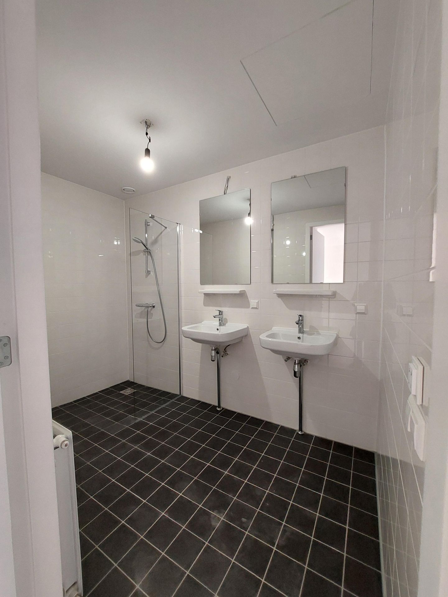 Photo 20 of Roerstraat 64