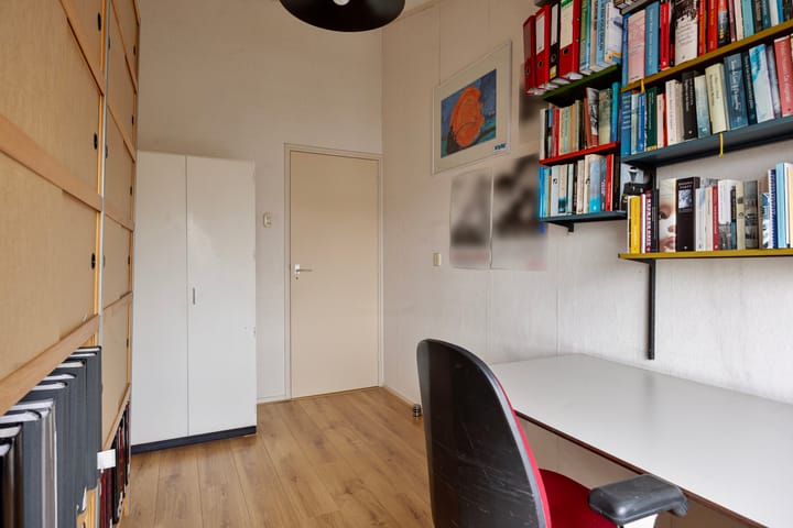 Foto 34 van J. van de Veldelaan 138