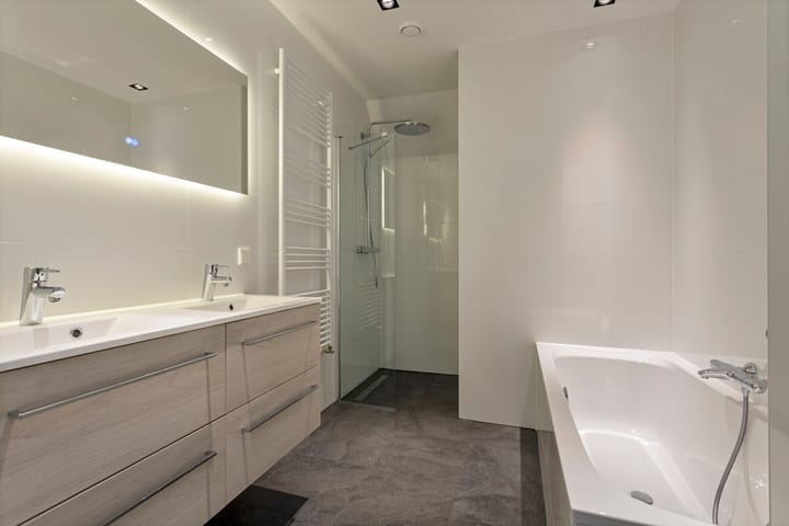 Foto 9 van Kinderdijkstraat 18-H