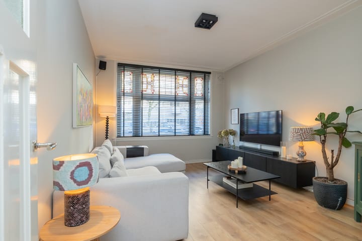 Photo 3 of Zomerdijkstraat 23-H