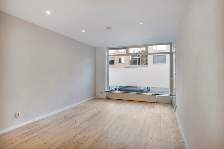 Photo 3 of Rosendaalsestraat 228-A