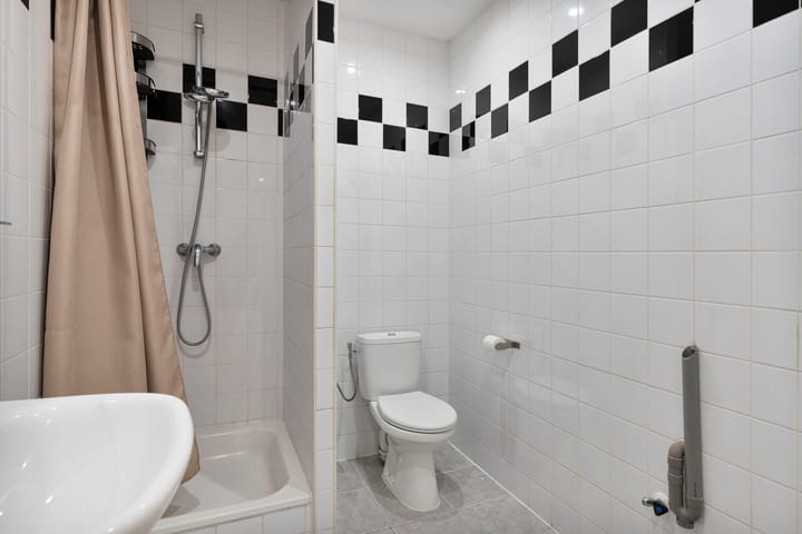 Photo 5 of Rosendaalsestraat 228-A