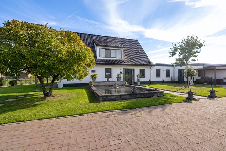 Photo 5 of Vliegaan 3